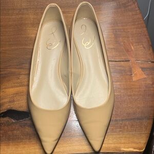 Elegant Tan Pointed-Toe Flats